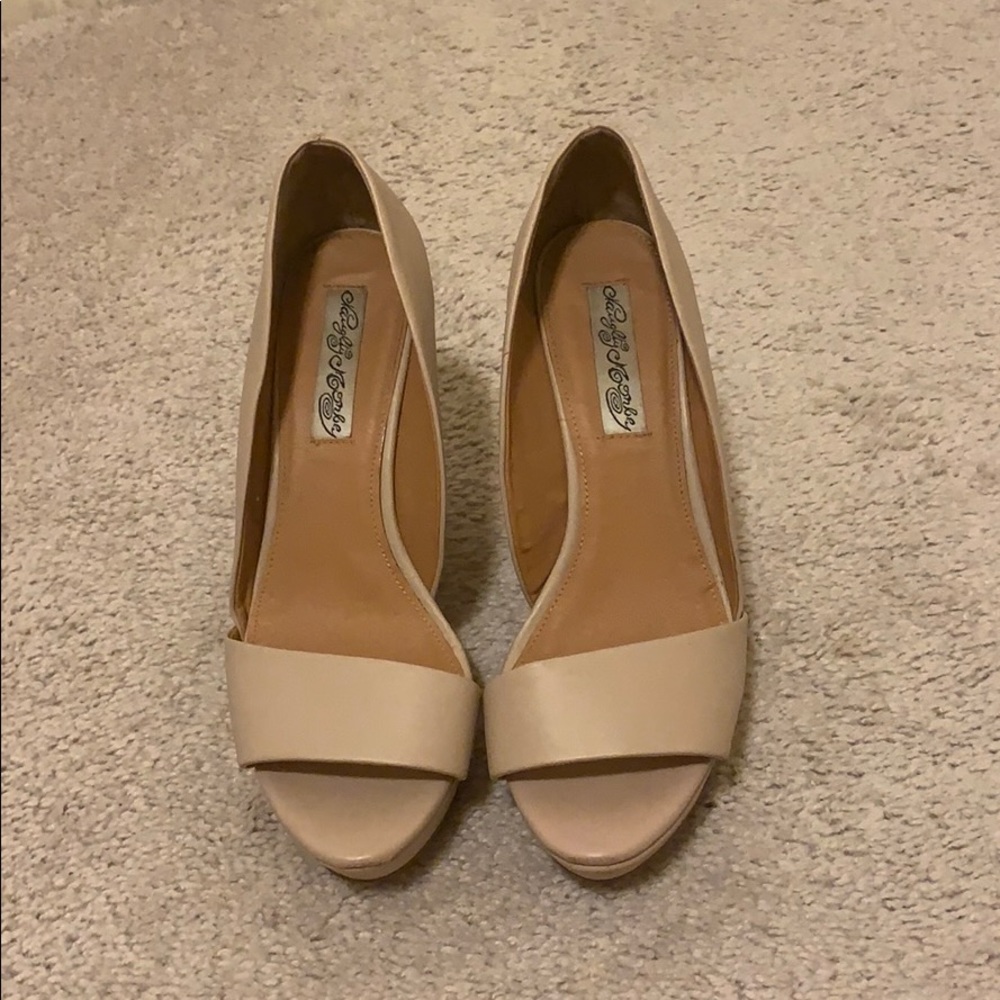 Wedge Formal Shoes (nude)